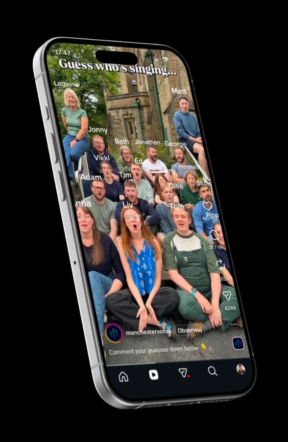 Ein Handy voller Social-Media-Apps
