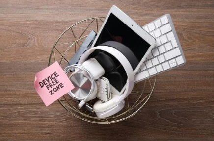 The Sustainable Reset: A Digital Detox That Actually Works - Without Throwing Away Your Phone