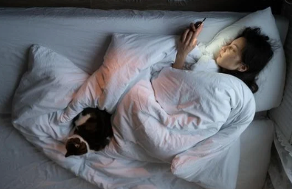 From Endless Feeds to Real Feels: Reconnecting With Life Beyond the Screen